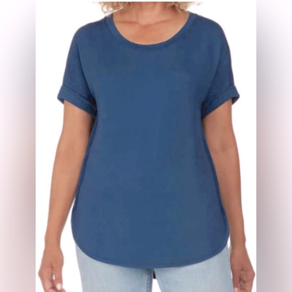 Matty m - Women top / Wide and comfortable t-shirt. - Picture 3 of 12